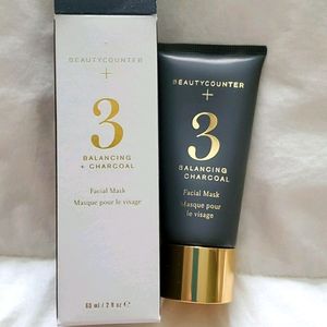 New in Box Beautycounter Balancing Charcoal Mask